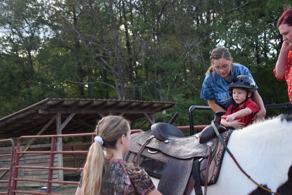 riddle center barn event 10-19 040 (1024x683).jpg